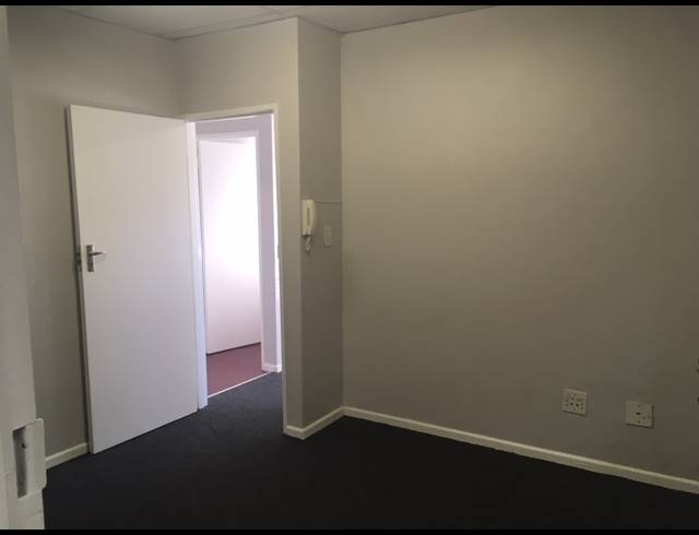 174M² WAREHOUSE RENTED IN DIEP RIVER